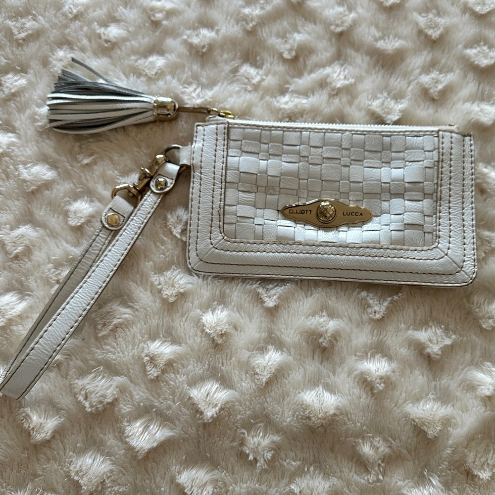 White Wristlet by Elliott Lucca